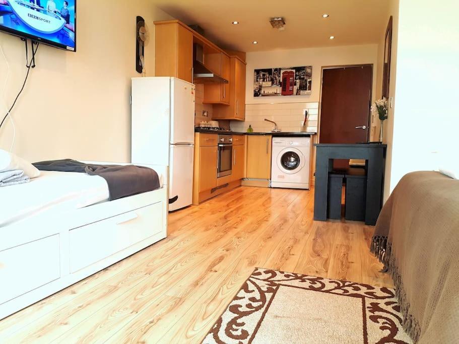 Comfortable Studio Flat Near Central London Eksteriør bilde